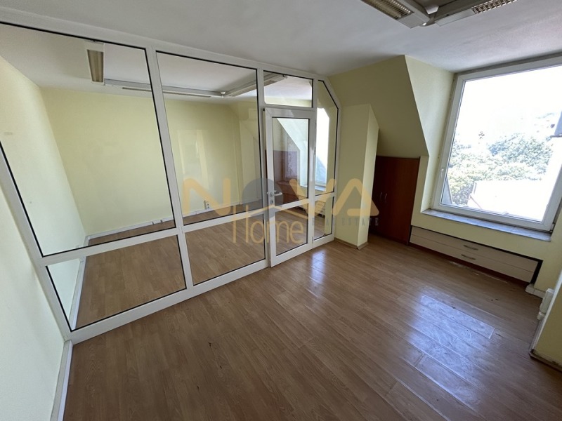 À vendre  Bureau Varna , Gratska mahala , 270 m² | 27474657 - image [12]