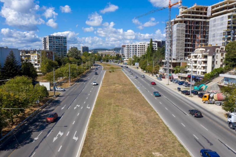 Продава 4-СТАЕН в град Варна, Бриз - 177 кв.м / 417 600 € » 816 754.61 лв., ХОЛДИНГ ГРУП