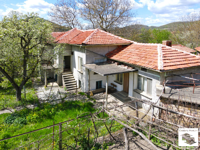 Продава КЪЩА в област Габрово, с. Петко Славейков - 150 кв.м / 39 000 € » 76 277.37 лв., СЕНТЧЪРИ ХОУМС