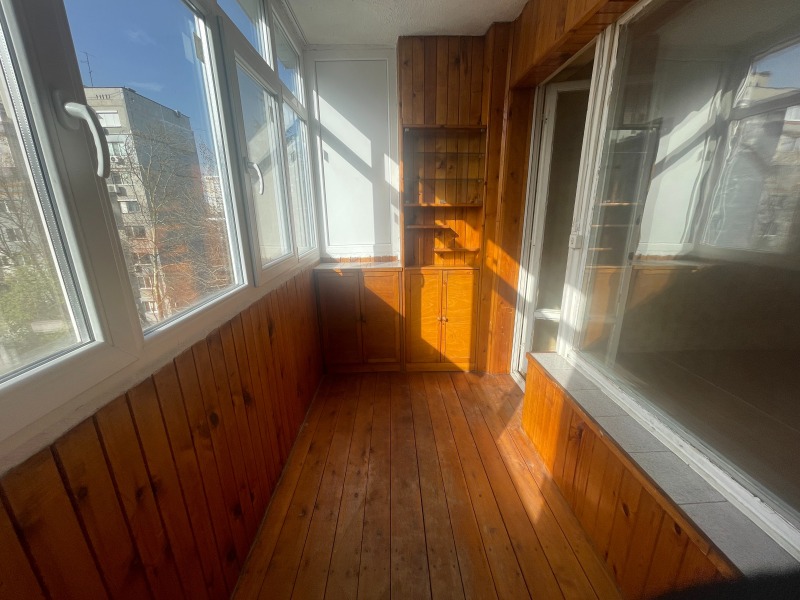 Продава  1-стаен град Русе , Здравец Изток , 40 кв.м | 92851180
