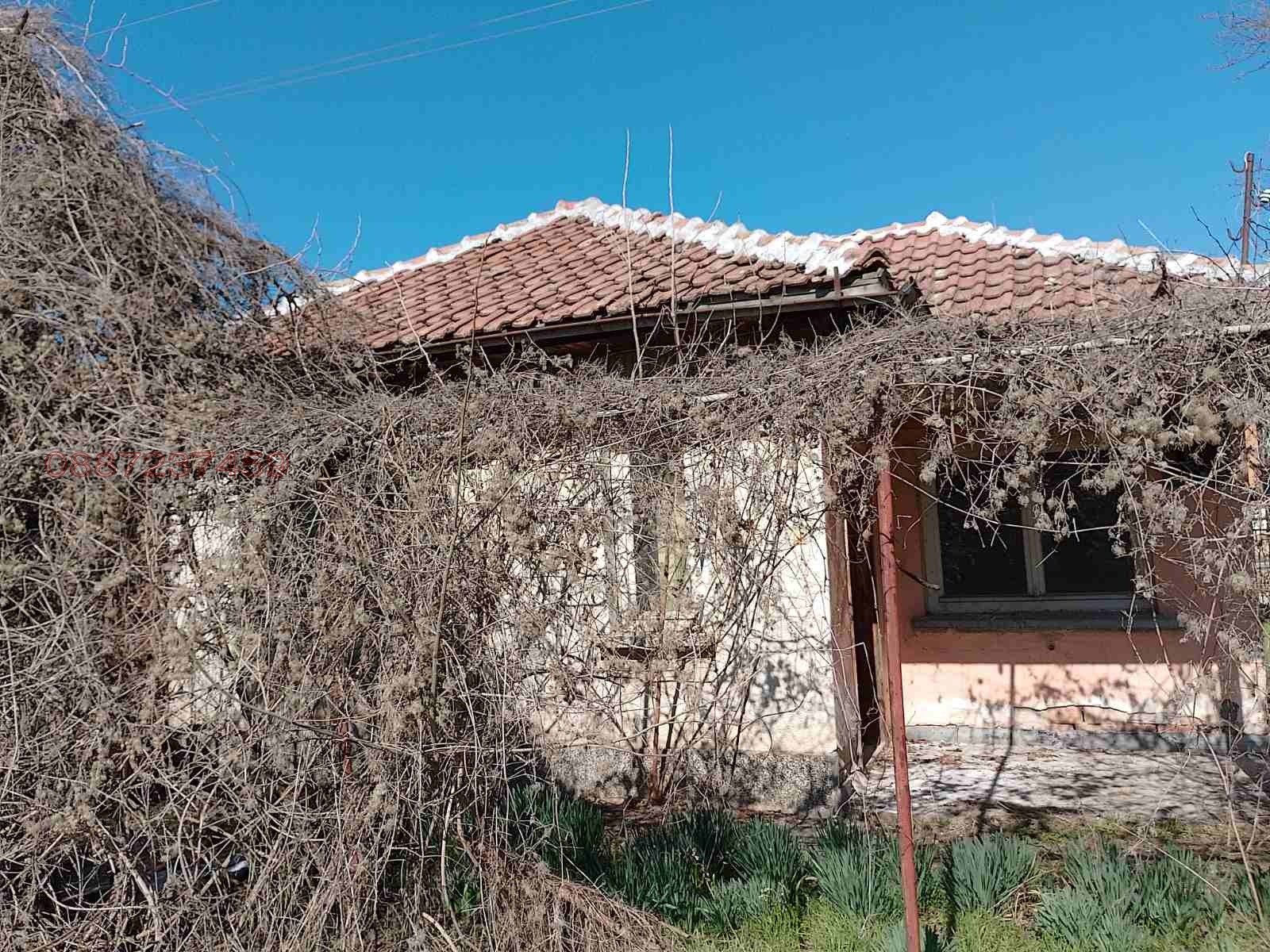 Продава КЪЩА, с. Козар Белене, област Плевен