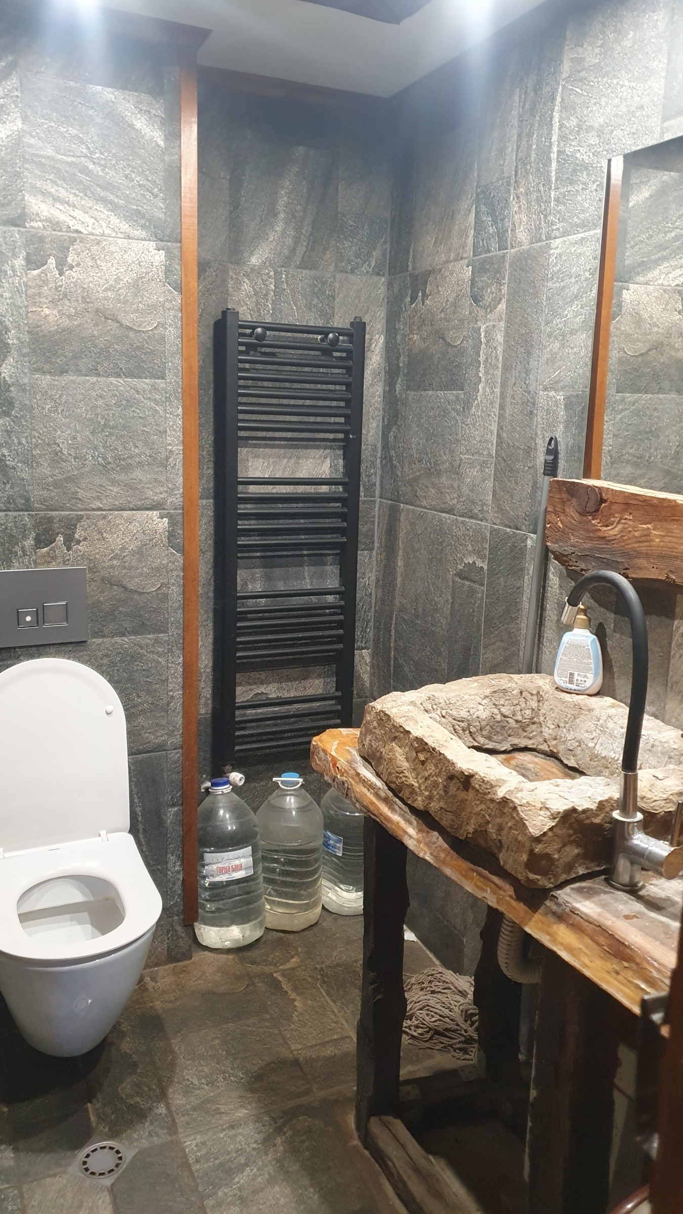 Продава ЗАВЕДЕНИЕ, с. Гърло, област Перник, снимка 9 - Заведения - 55723709