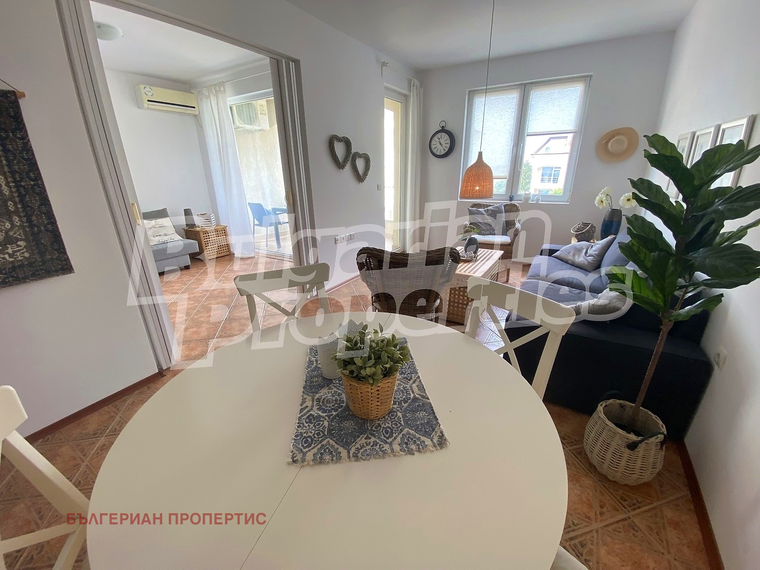 Продава МНОГОСТАЕН, с. Божурец, област Добрич, снимка 13 - Апартаменти - 55587548