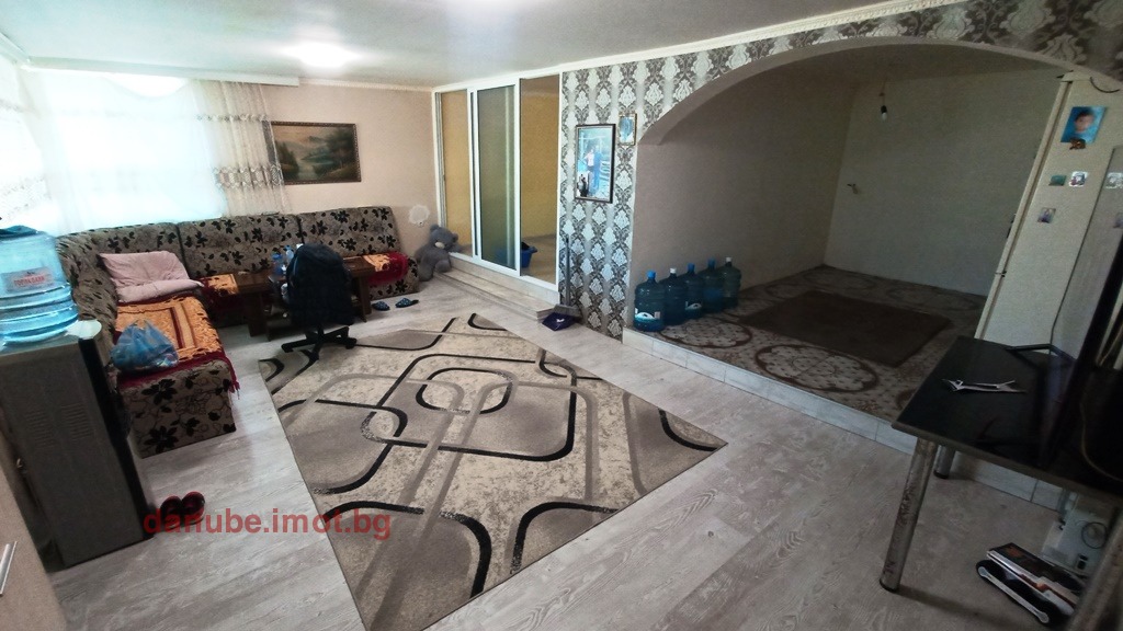 Продава КЪЩА, гр. Русе, Родина 2, снимка 2 - Къщи - 55341475