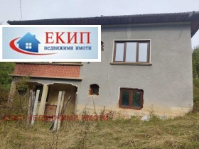 Casa Goliam izvor, regiunea Lovech 13