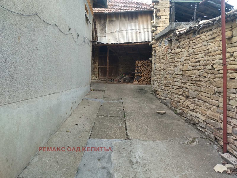 Продава КЪЩА, с. Долна Липница, област Велико Търново, снимка 8 - Къщи - 52154843