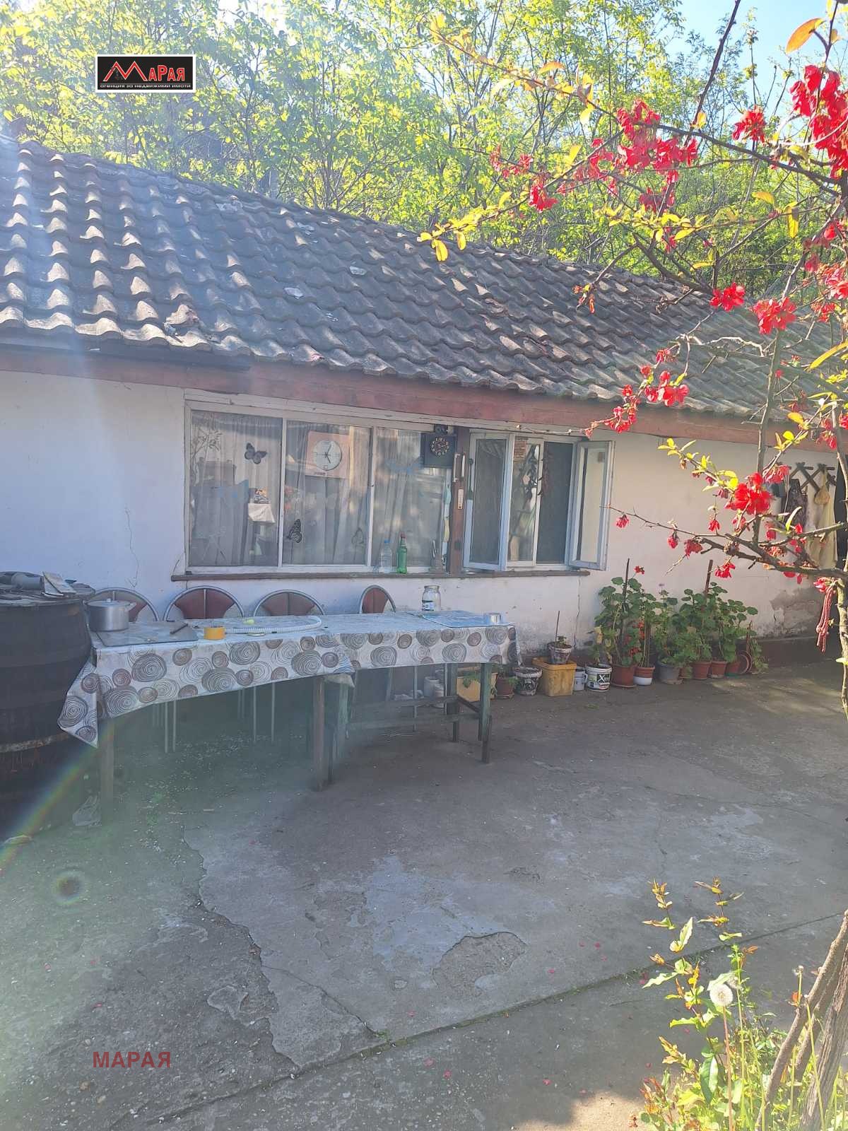 Продава КЪЩА, гр. Русе, Новата махала, снимка 2 - Къщи - 45220273