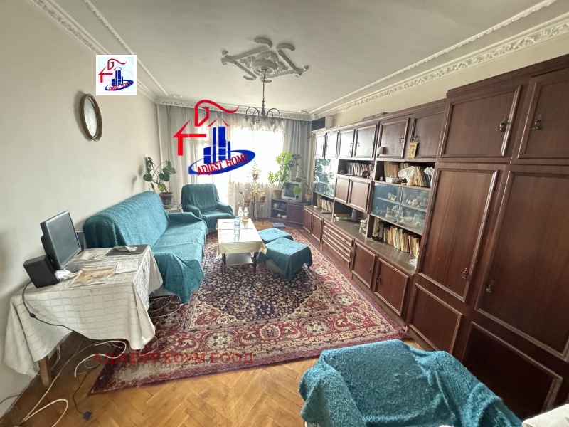 À venda  3 quartos Chumen , Bolnicata , 104 m² | 54422932