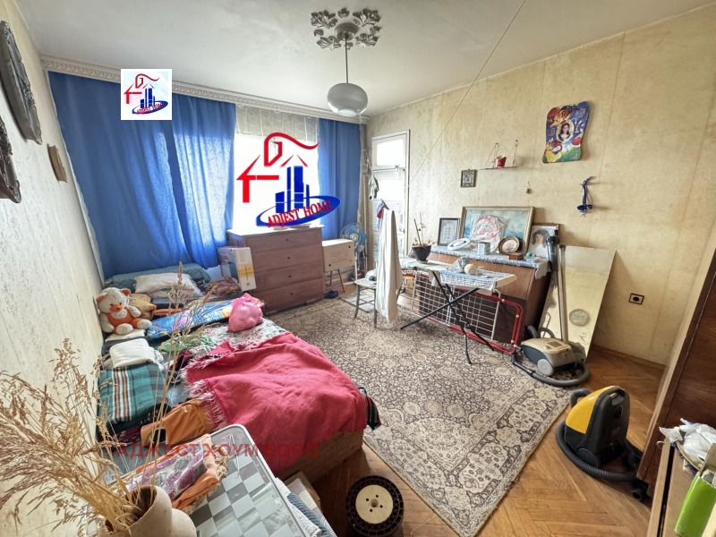 Zu verkaufen  3 Schlafzimmer Schumen , Bolnizata , 104 qm | 54422932 - Bild [2]