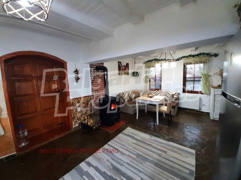 Продава КЪЩА, с. Петковци, област Велико Търново, снимка 4 - Къщи - 52049458