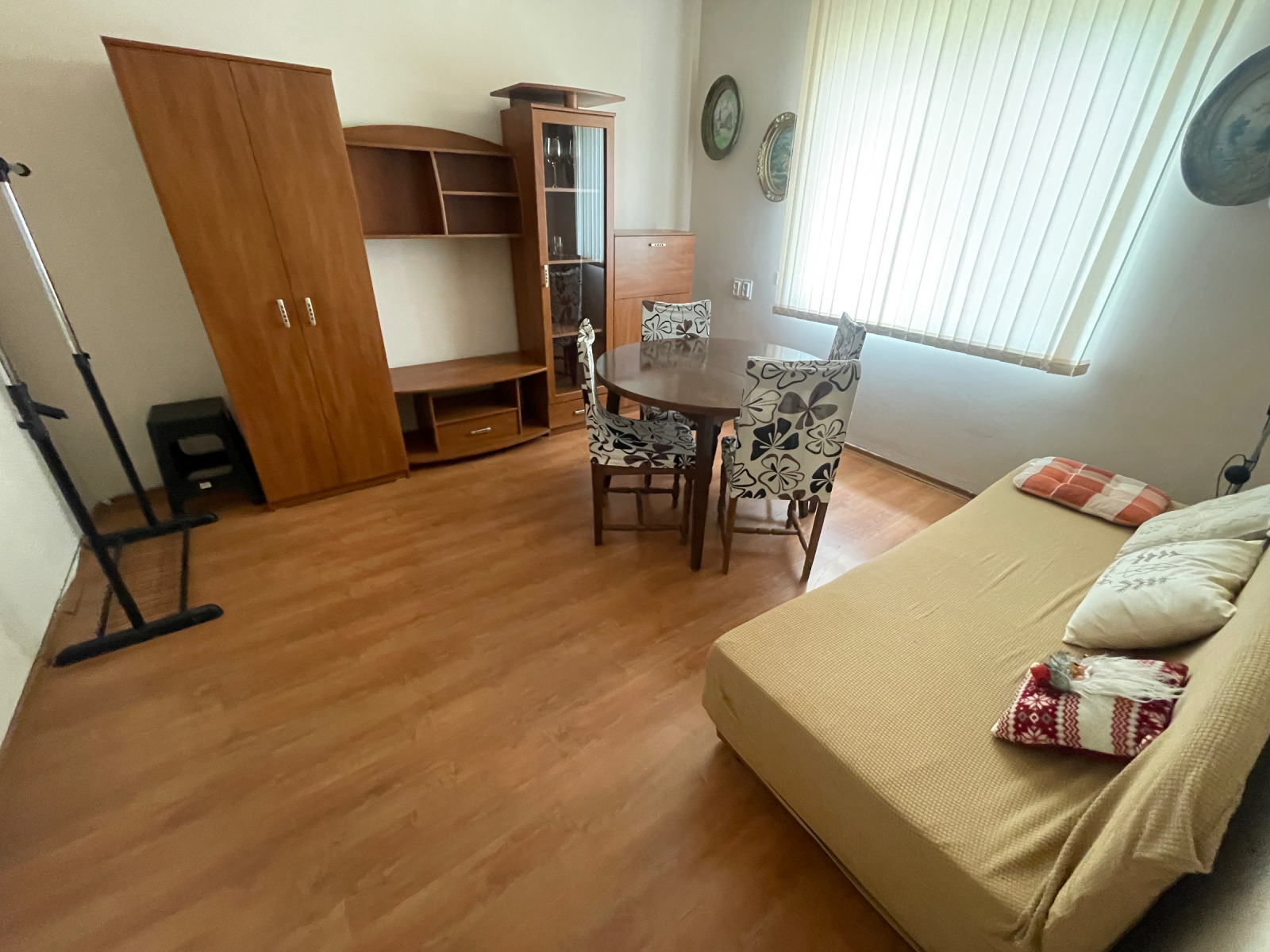 Продава ЕТАЖ ОТ КЪЩА, гр. Русе, Широк център