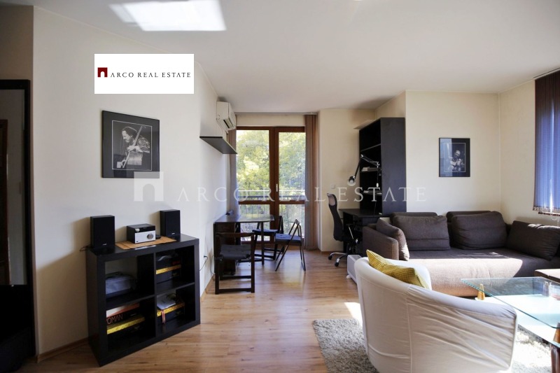 Продава 2-СТАЕН, гр. София, Център