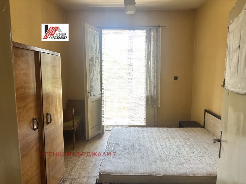 Продава  3-стаен град Кърджали , Център , 70 кв.м | 20656284 - изображение [6]