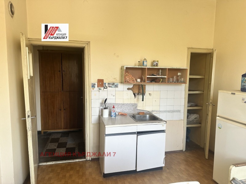 Продава  3-стаен град Кърджали , Център , 70 кв.м | 20656284 - изображение [4]