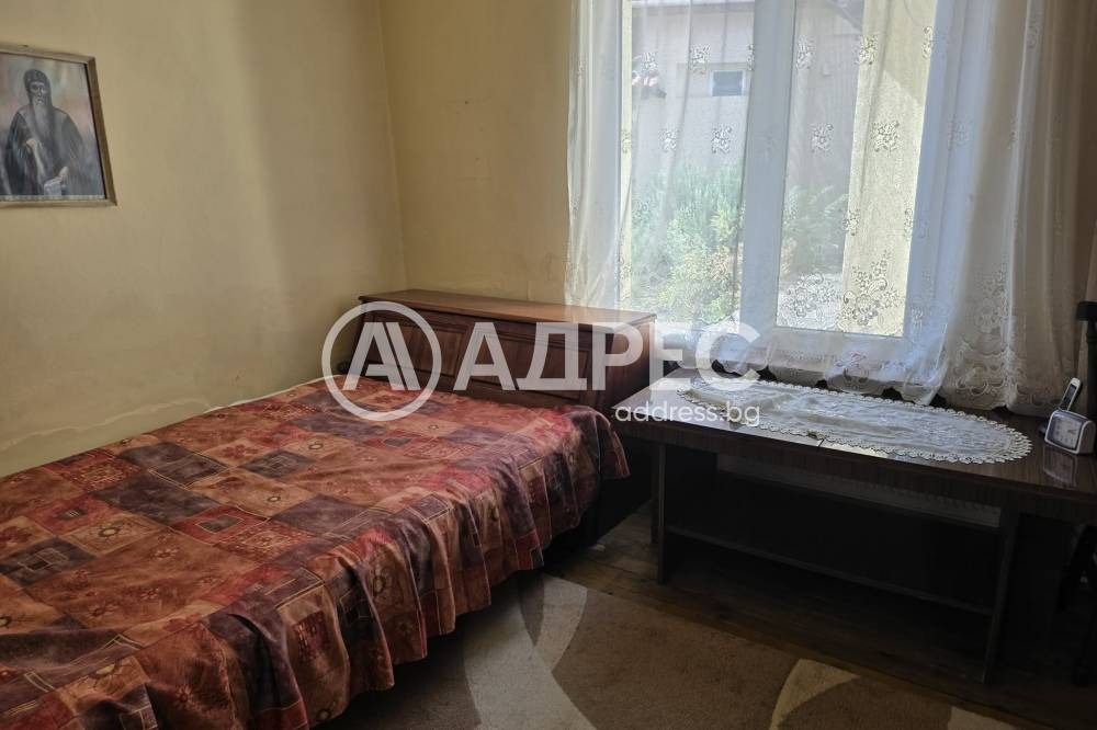Продава КЪЩА, гр. Ямбол, Каргон, снимка 13 - Къщи - 55949512
