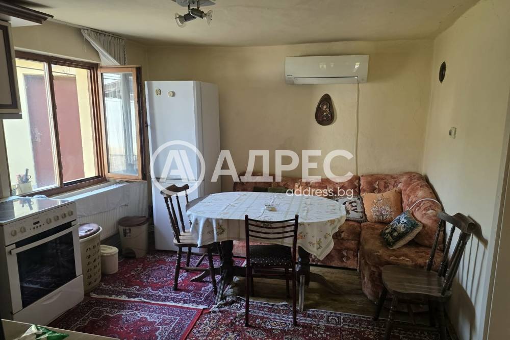 Продава КЪЩА, гр. Ямбол, Каргон, снимка 8 - Къщи - 55949512