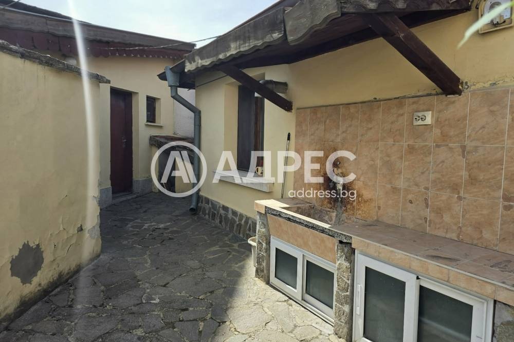 Продава КЪЩА, гр. Ямбол, Каргон, снимка 2 - Къщи - 55949512