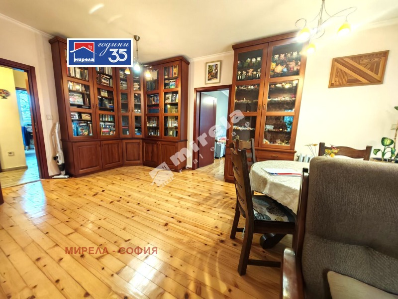Продава 3-СТАЕН в град София, Изток - 149 кв.м / 550 000 € » 1 075 706.50 лв., МИРЕЛА - СОФИЯ