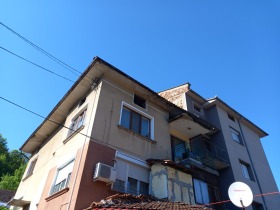 Husetasje Trojan, region Lovech