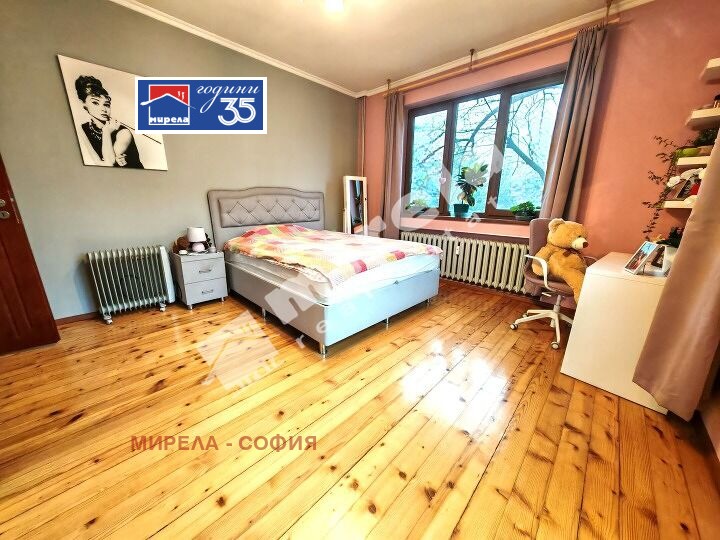 Продава 3-СТАЕН, гр. София, Изток, снимка 4 - Апартаменти - 54108431