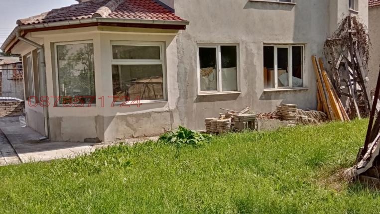 Продава КЪЩА, с. Орешак, област Ловеч