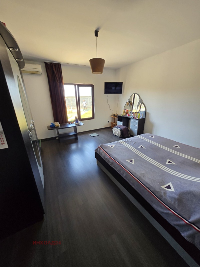 À vendre  Maison Sofia , Podgoumer , 177 m² | 79221689 - image [6]