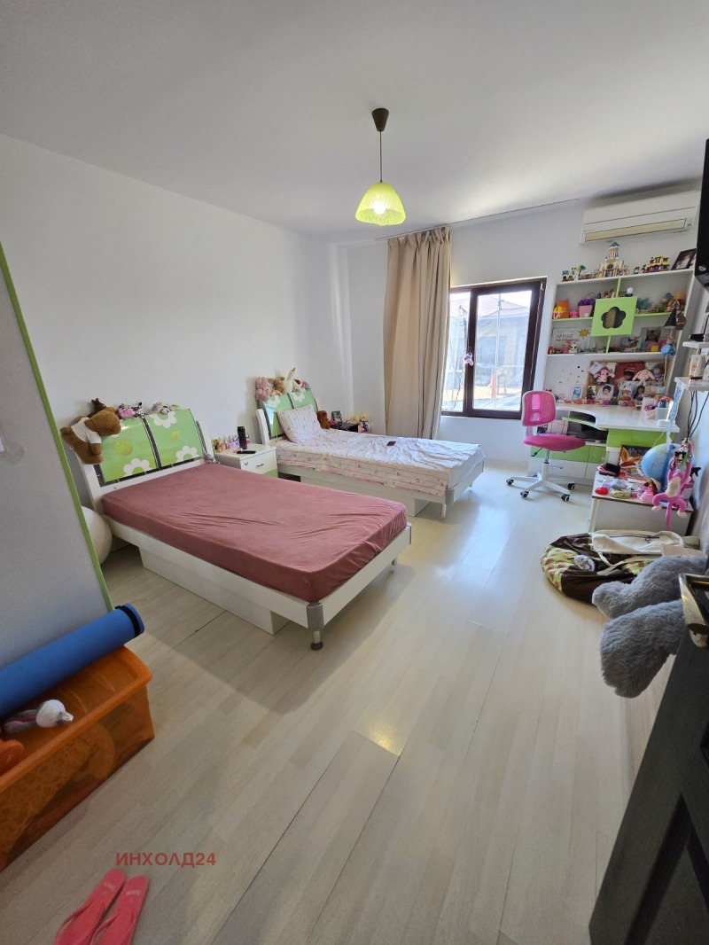 À vendre  Maison Sofia , Podgoumer , 177 m² | 79221689 - image [5]