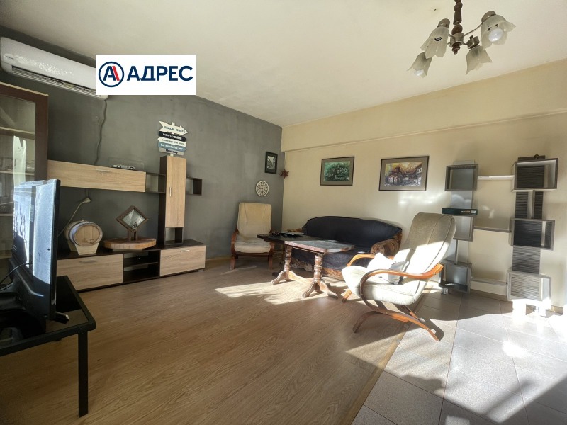 Продава  2-стаен град Шумен , Пожарната , 62 кв.м | 87777246