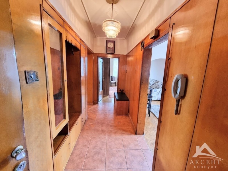 De vânzare  2 dormitoare Pernic , Reno , 98 mp | 85584368 - imagine [3]