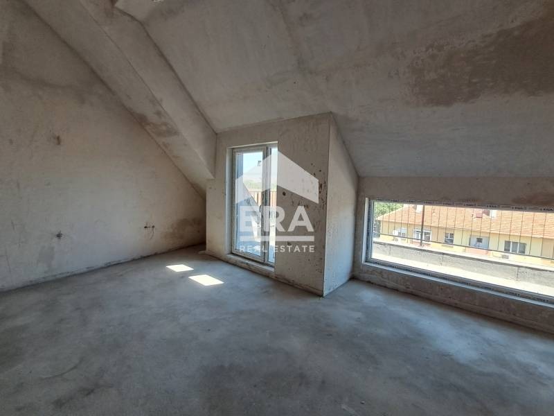Продава 3-СТАЕН, гр. Варна, Погреби, снимка 2 - Апартаменти - 55190935
