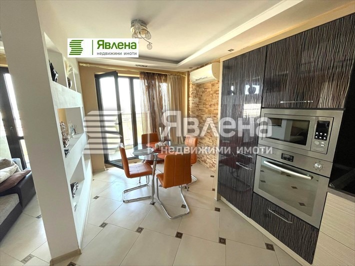 Продава МНОГОСТАЕН, гр. Бургас, Лазур, снимка 3 - Апартаменти - 54231412