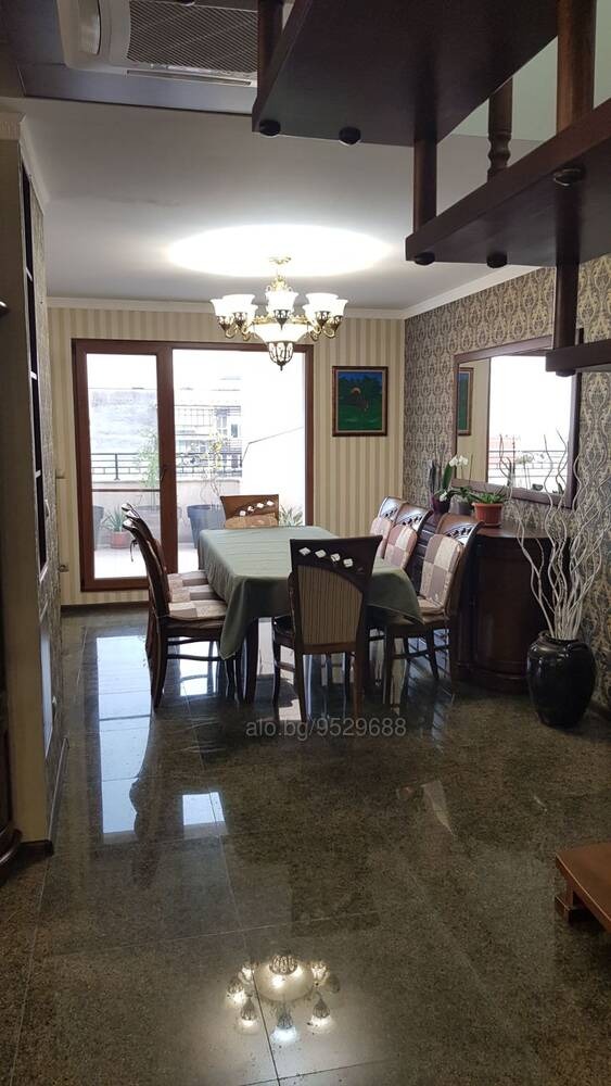 Продава  Мезонет град Стара Загора , Операта , 274 кв.м | 97870597