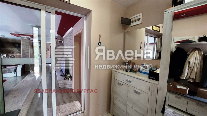 Продава КЪЩА, с. Гълъбец, област Бургас, снимка 2 - Къщи - 49441929