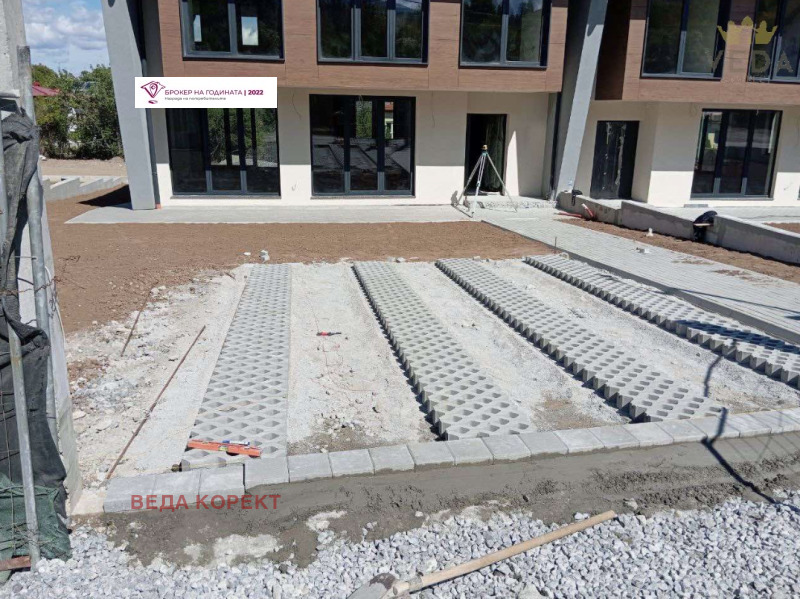 Продава КЪЩА, гр. София, с. Панчарево, снимка 2 - Къщи - 53380042