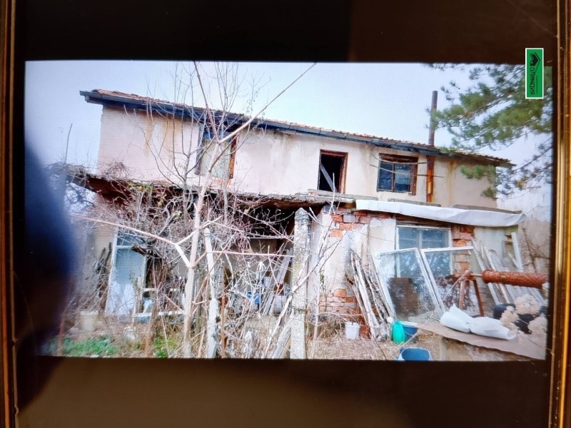 Продава ВИЛА, гр. Враца, Студентски град, снимка 2 - Вили - 52451735