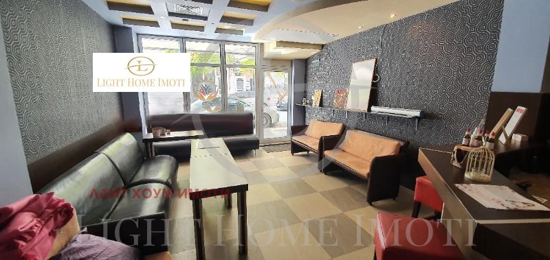 À vendre  Bar; Café Plovdiv , Tsentar , 93 m² | 35165216