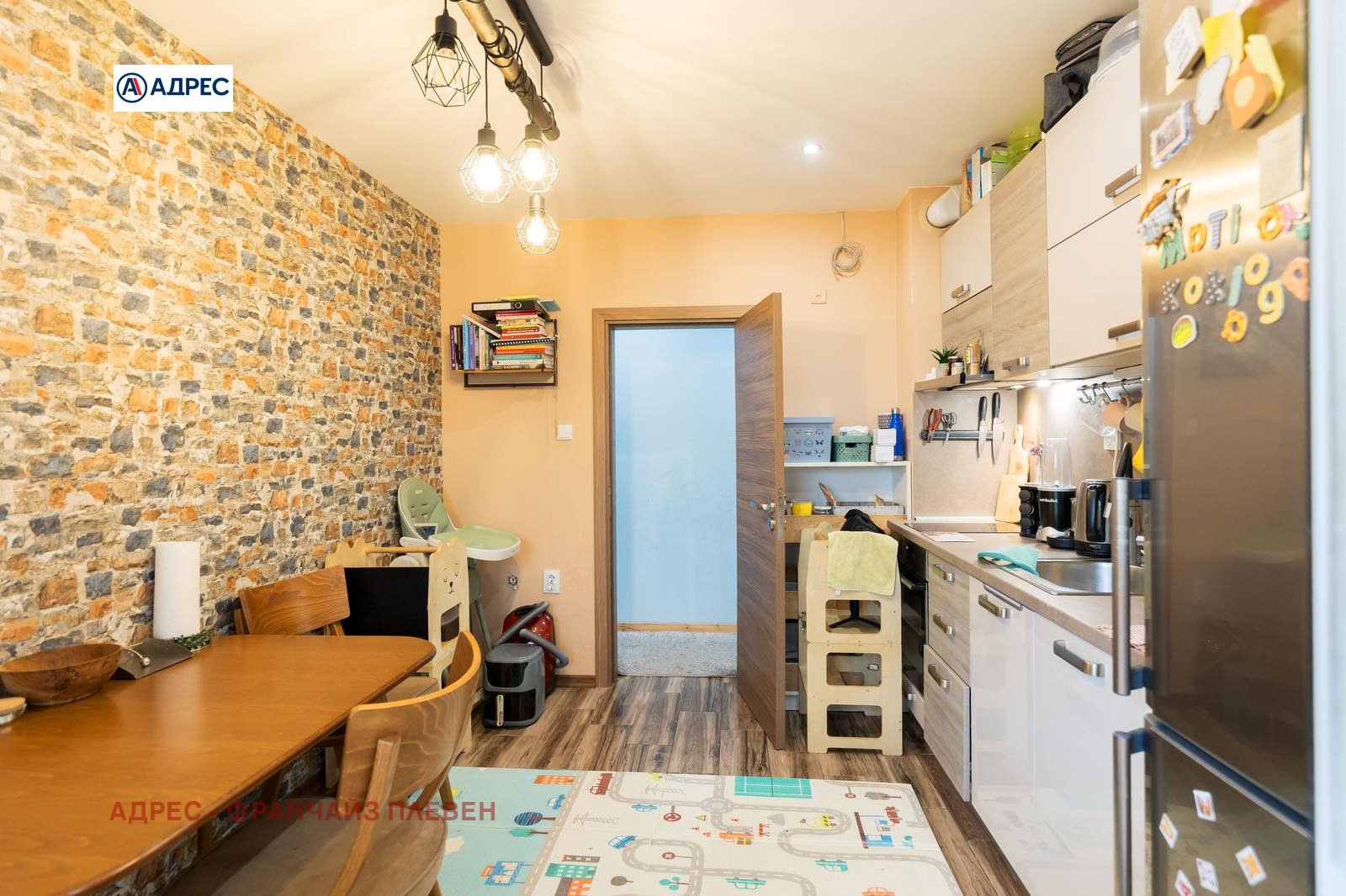 Продава 2-СТАЕН, гр. Плевен, Широк център, снимка 2 - Апартаменти - 55231108