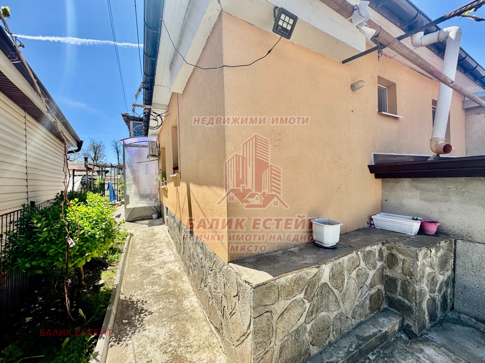 Продава КЪЩА, гр. Добрич, ЖП Гара, снимка 10 - Къщи - 54336236