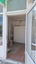Продава МАГАЗИН, гр. Омуртаг, област Търговище, снимка 4