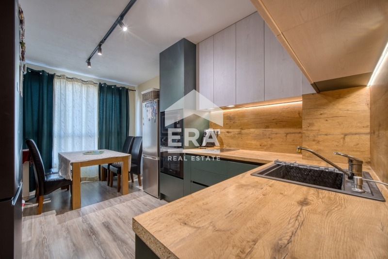 Продава 3-СТАЕН, гр. Варна, Свети Никола