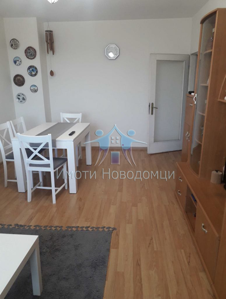 Na prodej  1 ložnice Šumen , 5-ti polk , 67 m2 | 37194013 - obraz [3]