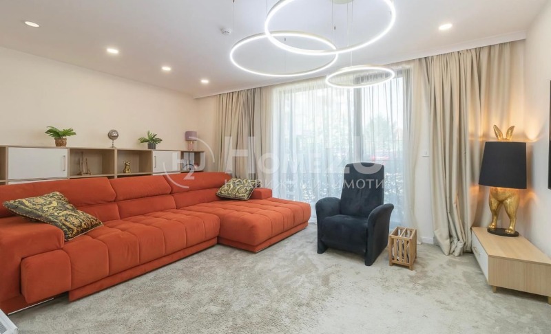 Продава  Мезонет град Варна , к.к. Св.Св. Константин и Елена , 290 кв.м | 69017528