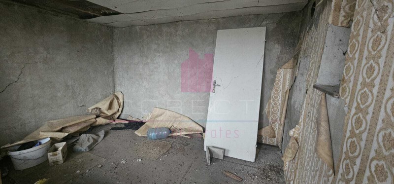 Продава ВИЛА, гр. Русе, в.з. Левента, снимка 4 - Вили - 52521385