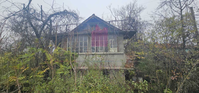 Продава ВИЛА, гр. Русе, в.з. Левента, снимка 2 - Вили - 52521385