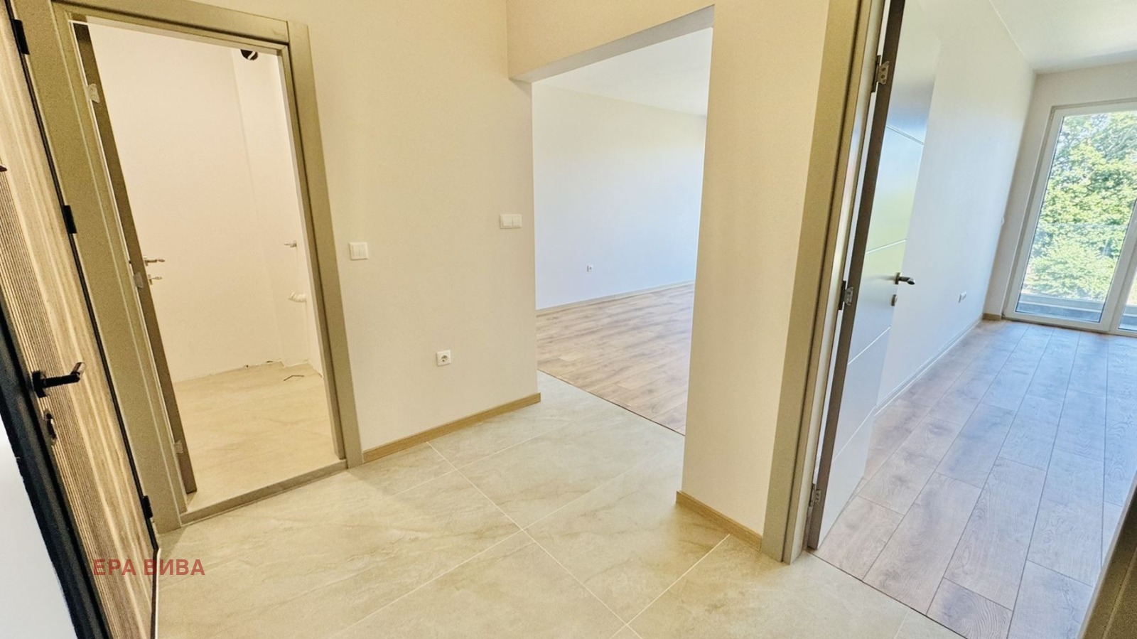 Продава 2-СТАЕН, гр. Варна, к.к. Св.Св. Константин и Елена, снимка 8 - Апартаменти - 55544200