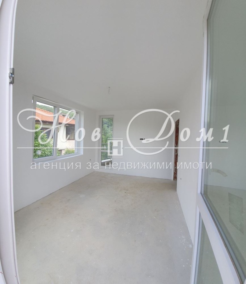 Продава 3-СТАЕН, гр. Варна, Цветен квартал, снимка 2 - Апартаменти - 52649840