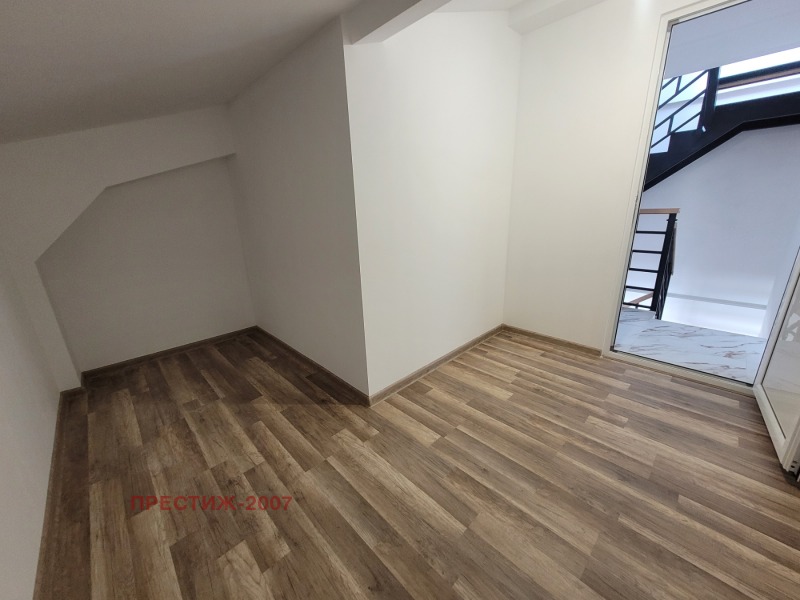 In vendita  Maisonette Shumen , Tombul dgamiia , 154 mq | 46321956 - Immagine [6]