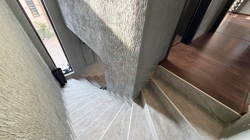 Продава КЪЩА, гр. Бургас, Сарафово, снимка 9 - Къщи - 51676345