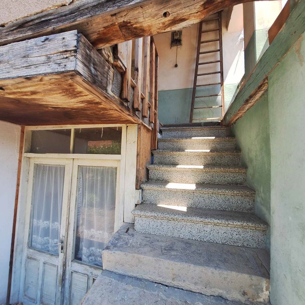 Продава КЪЩА, с. Пещерна, област Ловеч, снимка 2 - Къщи - 51878608