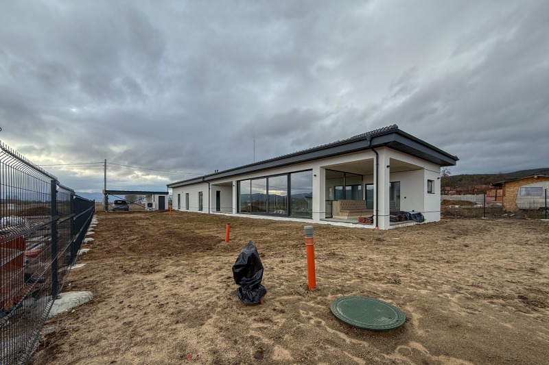 Продава КЪЩА, с. Рельово, област София област, снимка 1 - Къщи - 53411718